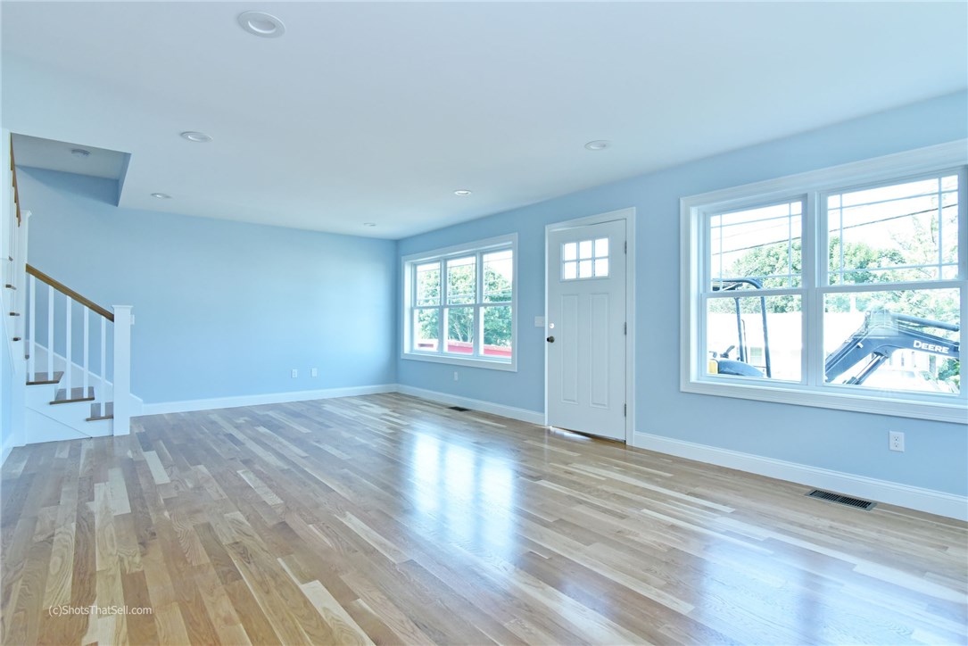 164 Treasure Road Narragansett, RI 02882 - Photo 12 of 37