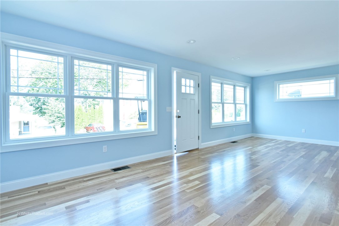 164 Treasure Road Narragansett, RI 02882 - Photo 13 of 37