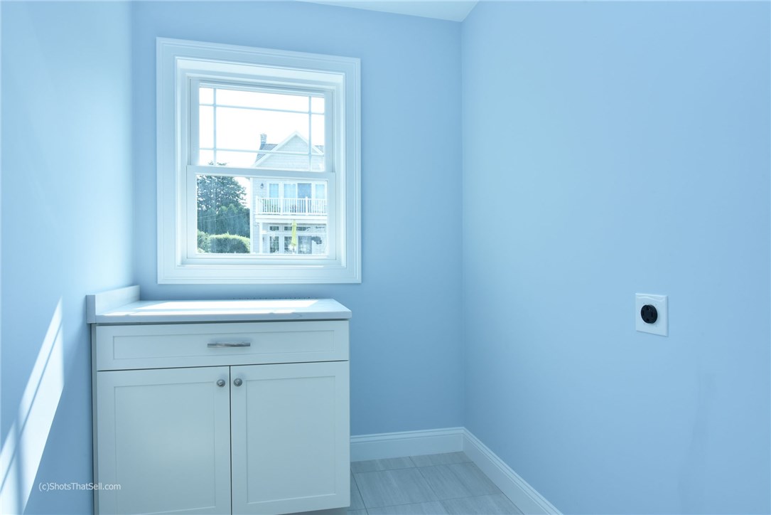 164 Treasure Road Narragansett, RI 02882 - Photo 19 of 37