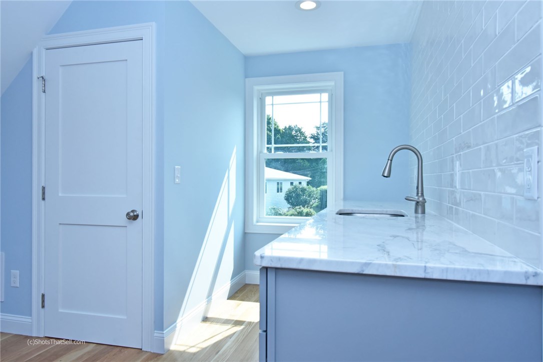 164 Treasure Road Narragansett, RI 02882 - Photo 29 of 37