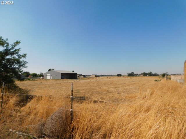 29103 Bridge Road Hermiston, OR 97838 - Photo 25 of 32 Gallery Image 25