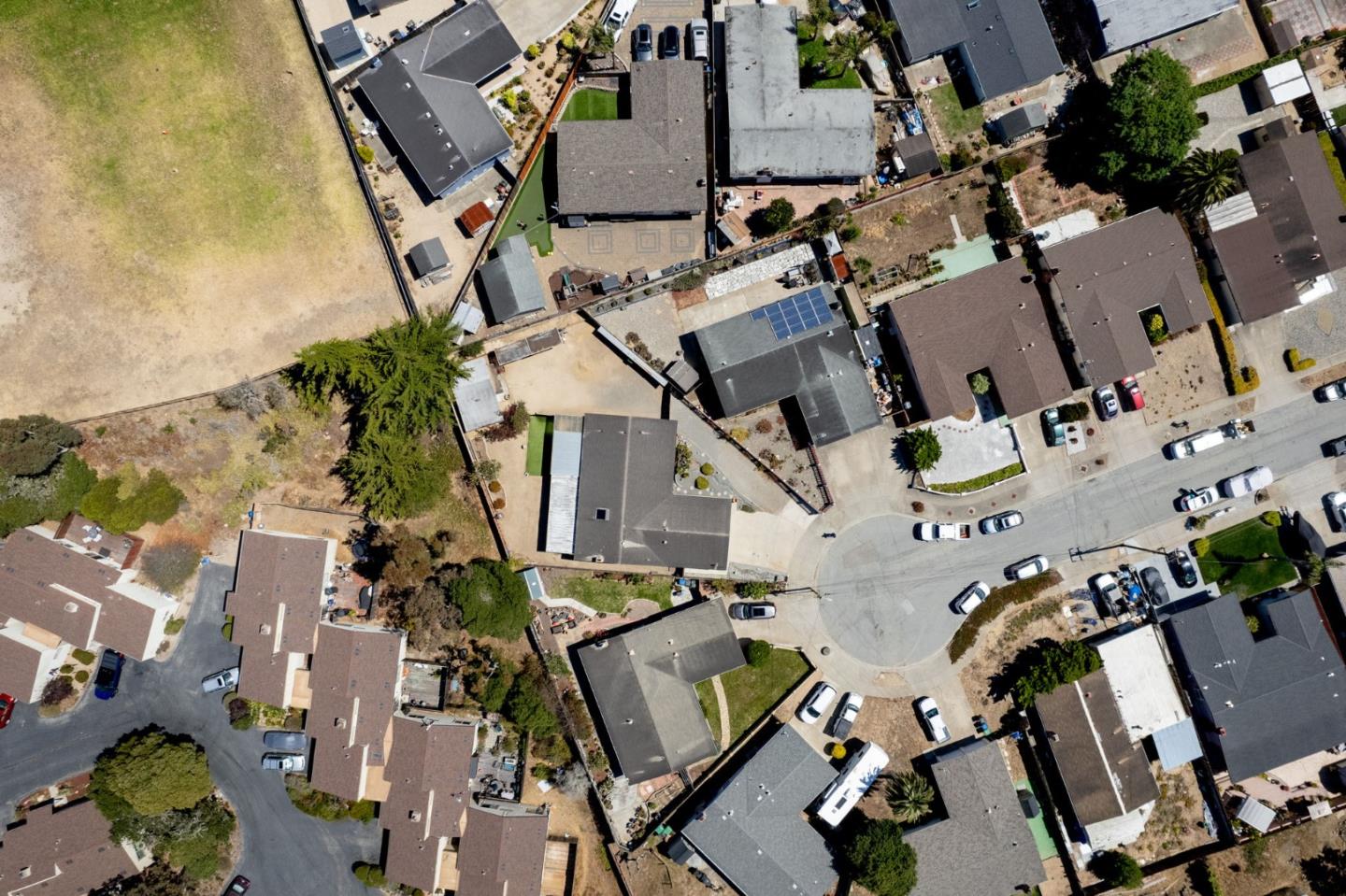 3060 Eddy Circle Marina, CA 93933 - Photo 32 of 35 an aerial view of a houses with yard