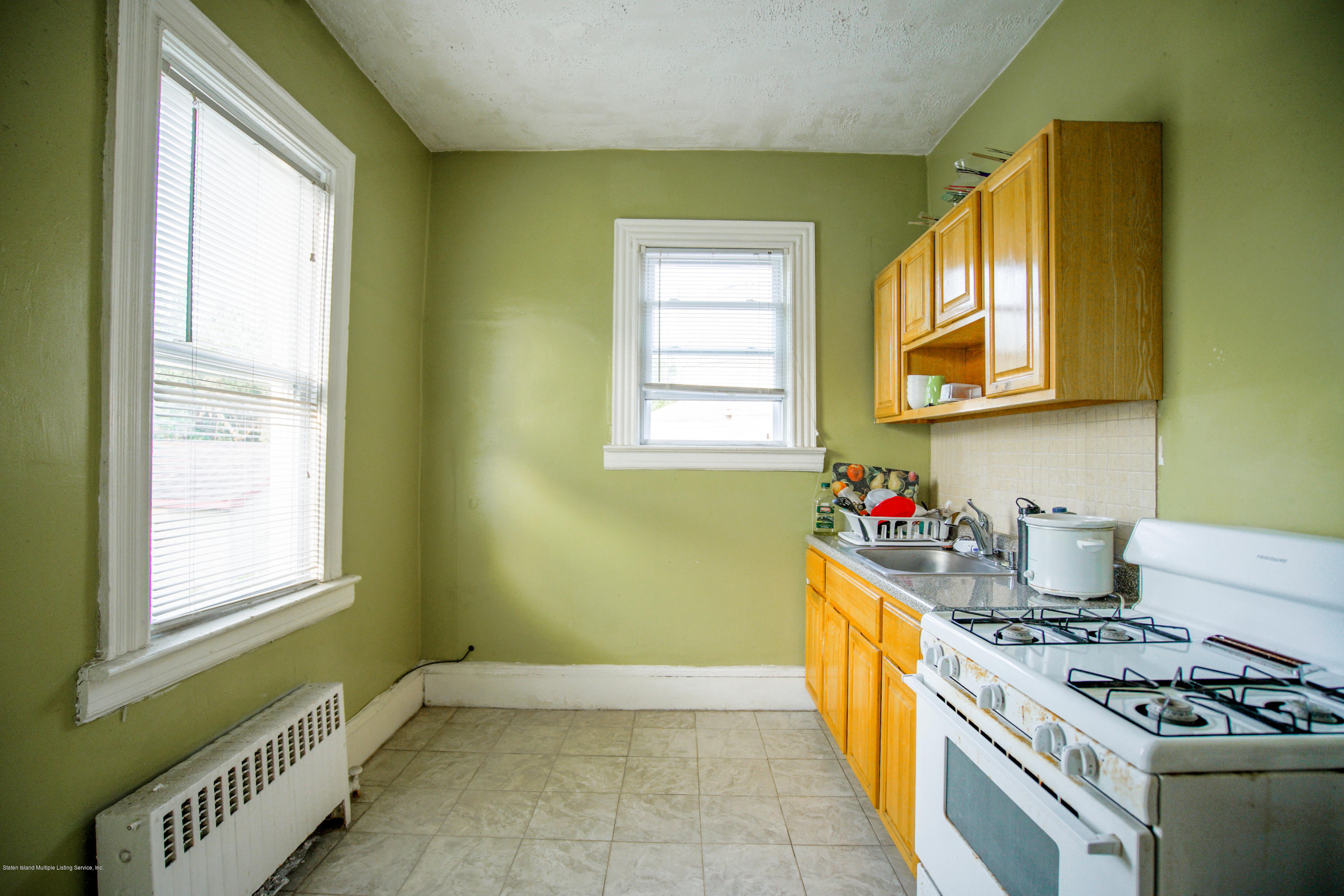 73 Harrison Street Staten Island, NY 10304 - Photo 4 of 19 73 Harrison Apt Interior