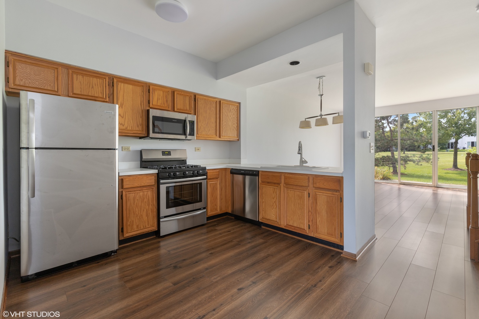 17779 W Braewick Rd Gurnee, IL 60031 - Photo 3 of 12