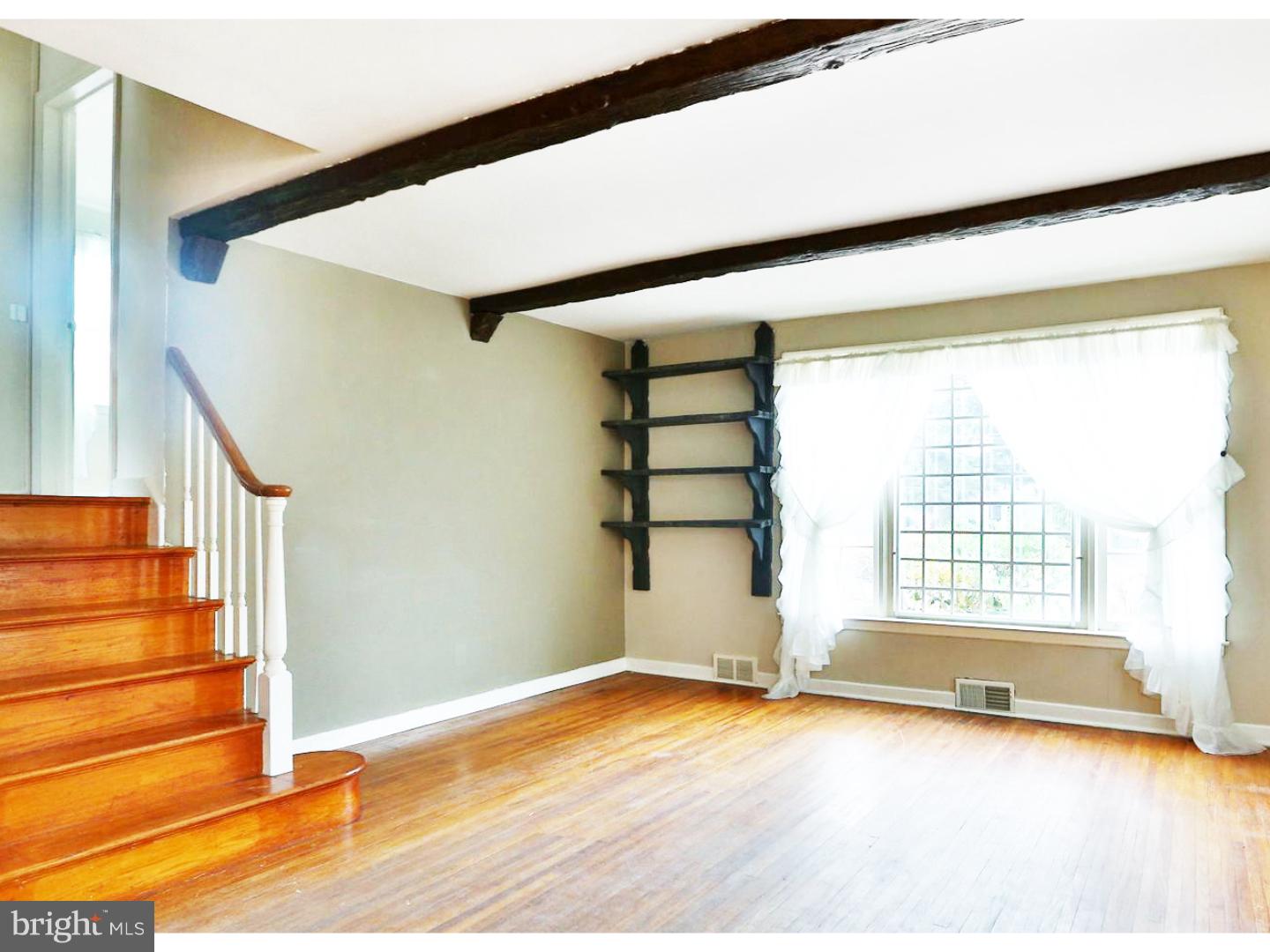 811 Scotia Road Philadelphia, PA 19128 - Photo 3 of 25