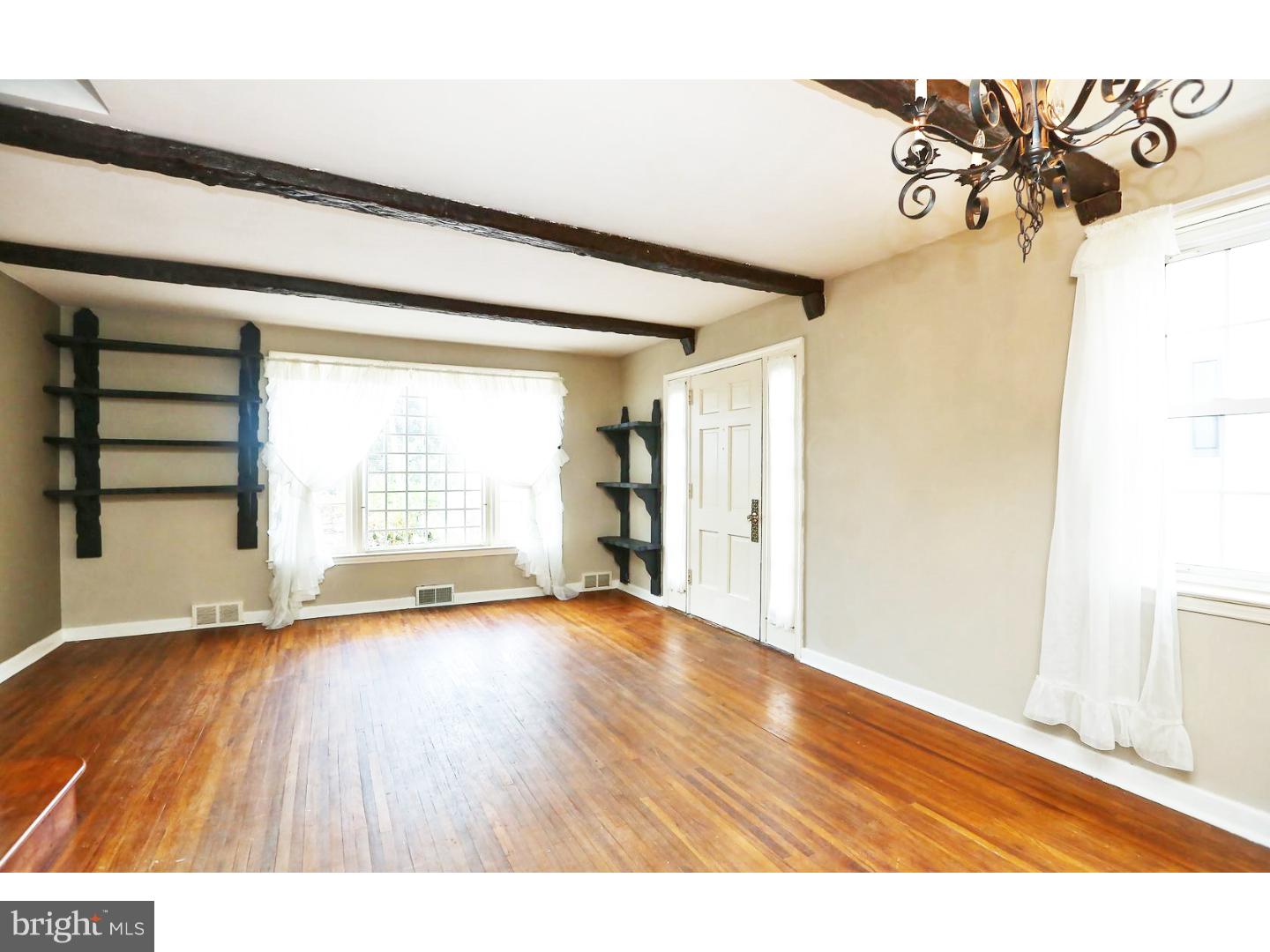 811 Scotia Road Philadelphia, PA 19128 - Photo 4 of 25