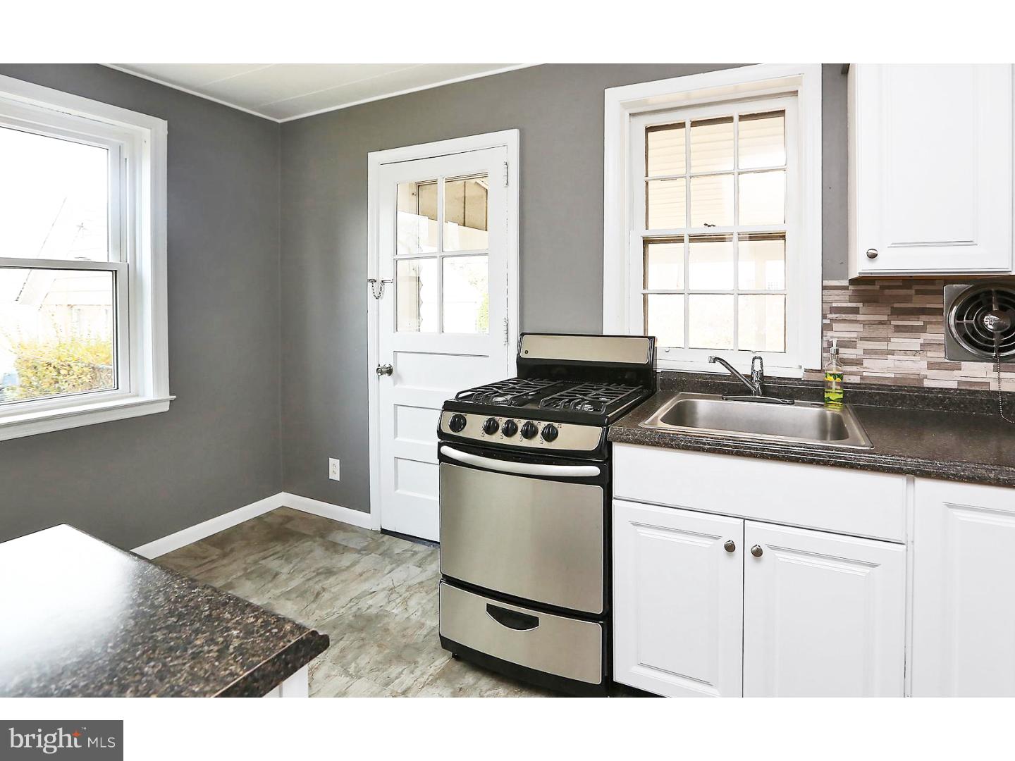 811 Scotia Road Philadelphia, PA 19128 - Photo 9 of 25