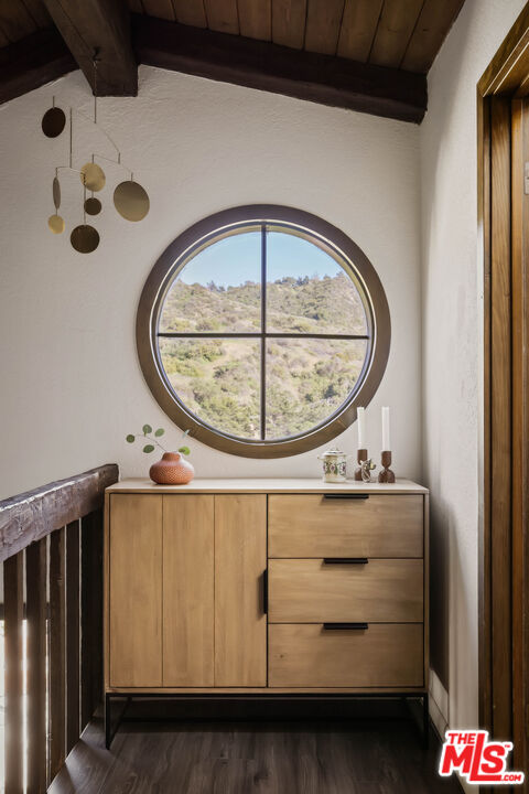 2690 Kennington Drive Glendale, CA 91206 - Photo 22 of 50 a view of a cabinet