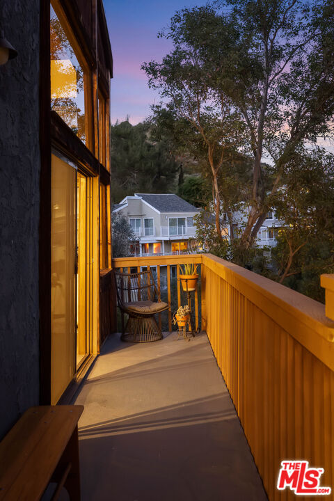 2690 Kennington Drive Glendale, CA 91206 - Photo 46 of 50 a view of city from balcony