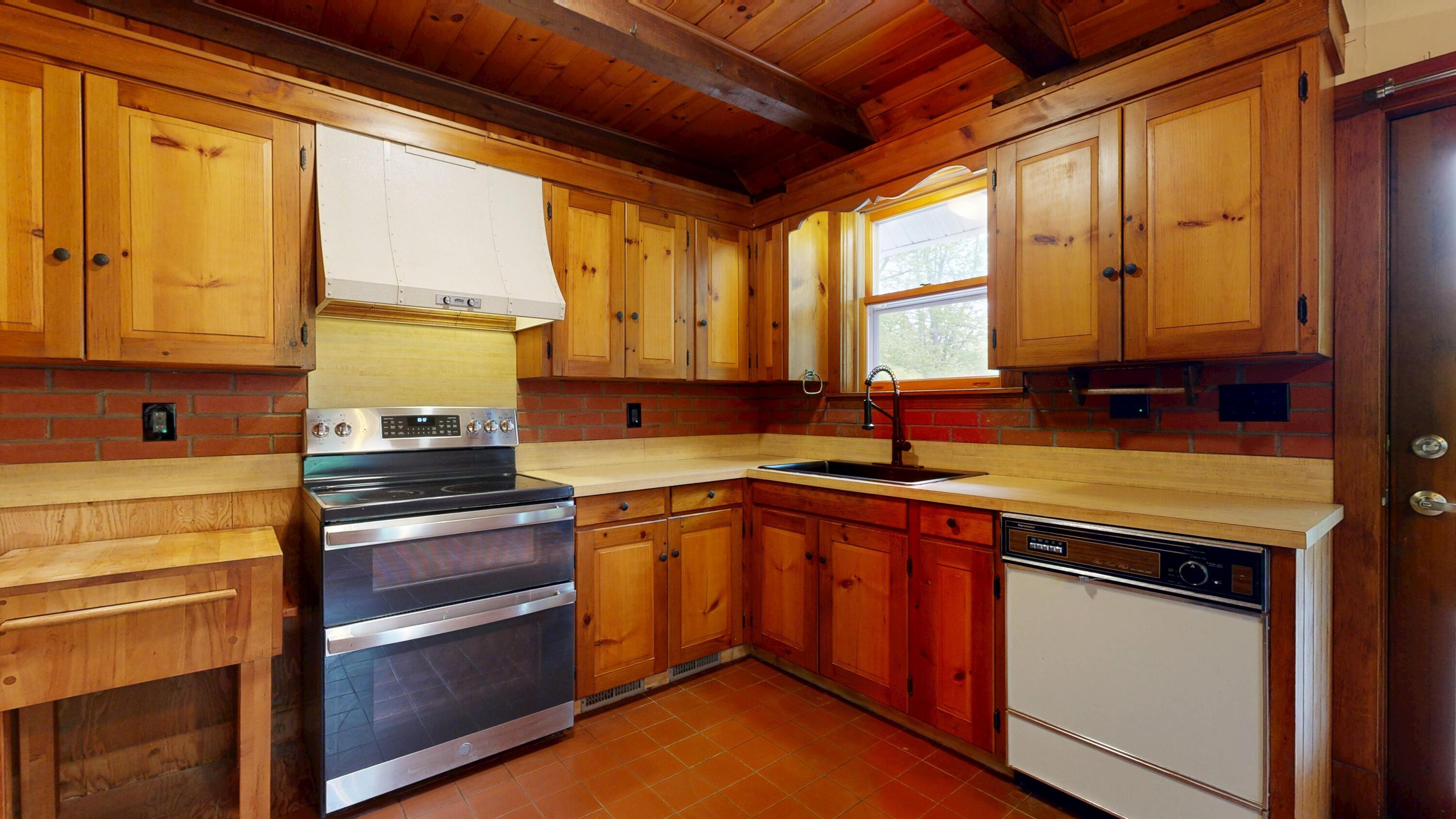 156 Gile Road Kents Hill, ME 04349 - Photo 13 of 43 156-Gile-Rd-05232025_093852