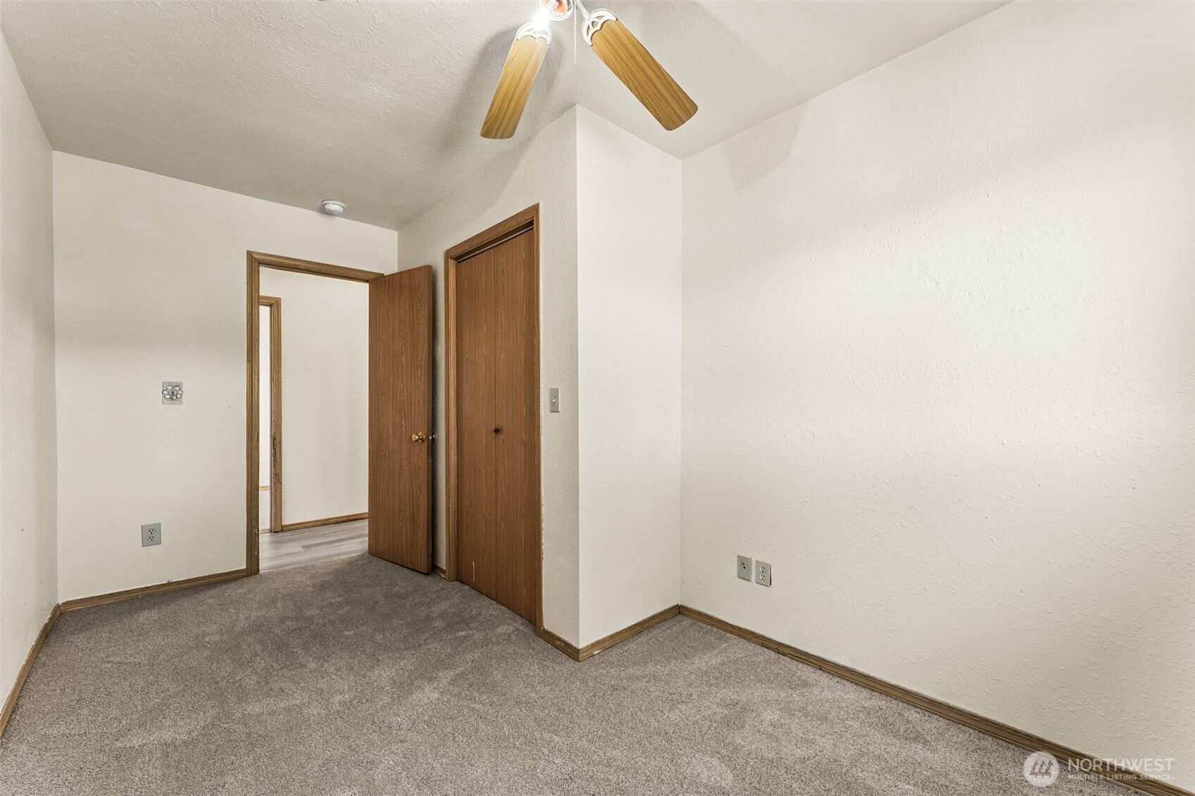 1648 Wolves Road Port Orchard, WA 98366 - Photo 15 of 31 Gallery Image 15
