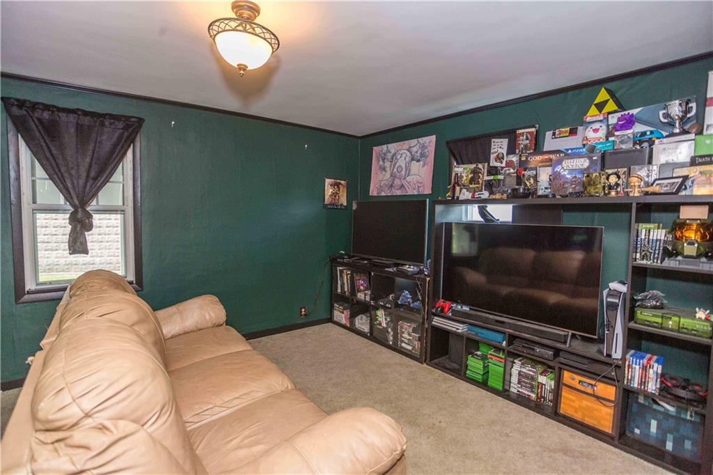 659 Locust Street Indiana, PA 15701 - Photo 10 of 32 Gallery Image 10
