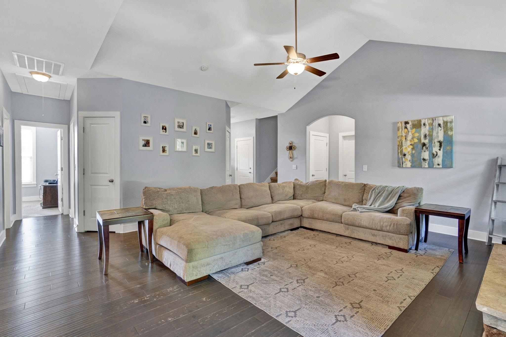 945 Garnet Circle Chesnee, SC 29323 - Photo 2 of 30