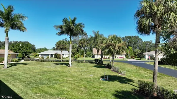 $2,000 | 19999 Lake Vista Circle, Unit 3, Lehigh Acres, FL 33974