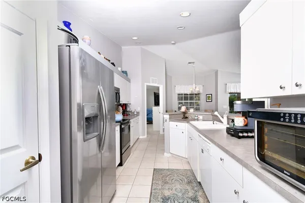 $2,000 | 19999 Lake Vista Circle, Unit 3, Lehigh Acres, FL 33974