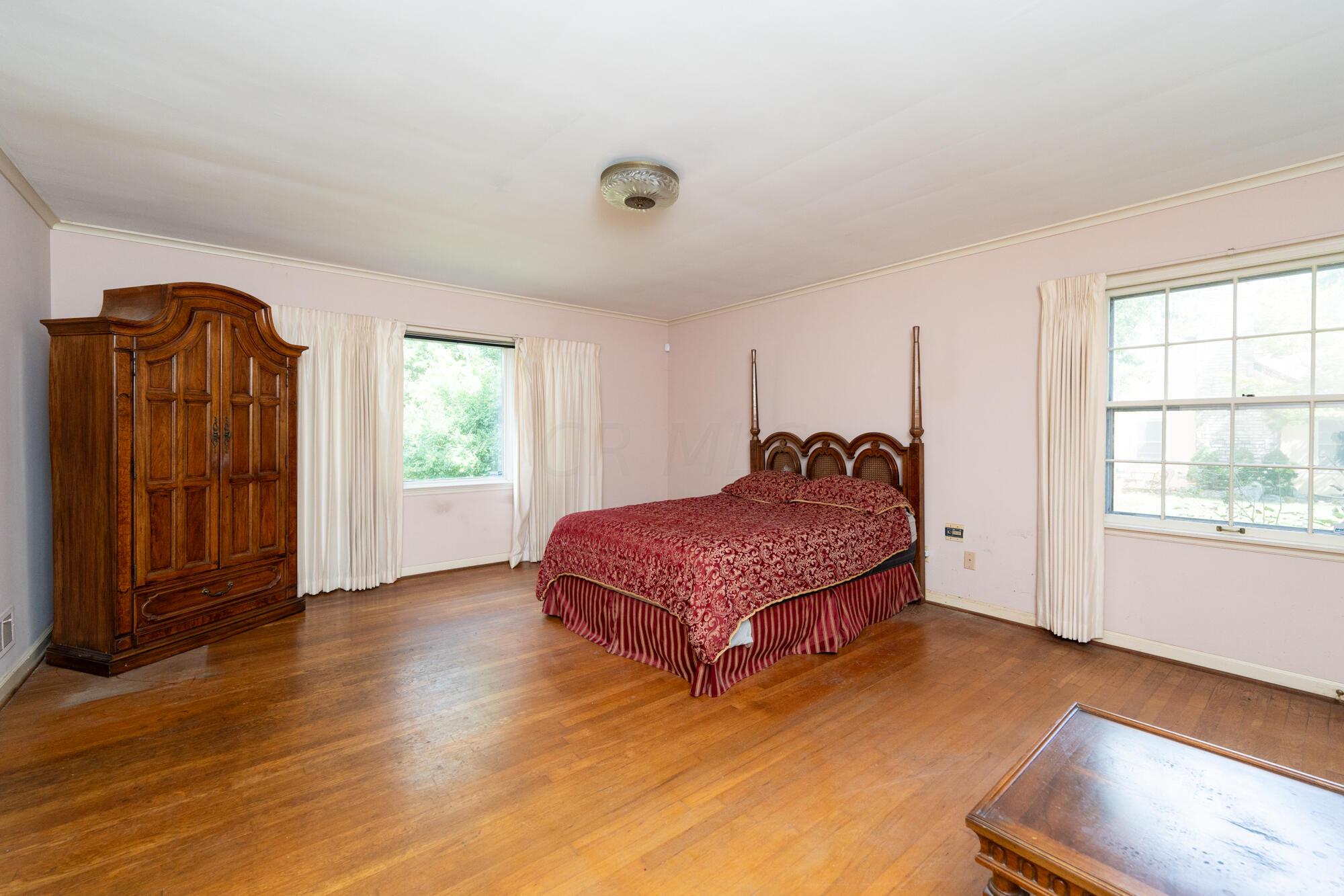 1299 Haddon Road Columbus, OH 43209 - Photo 15 of 34