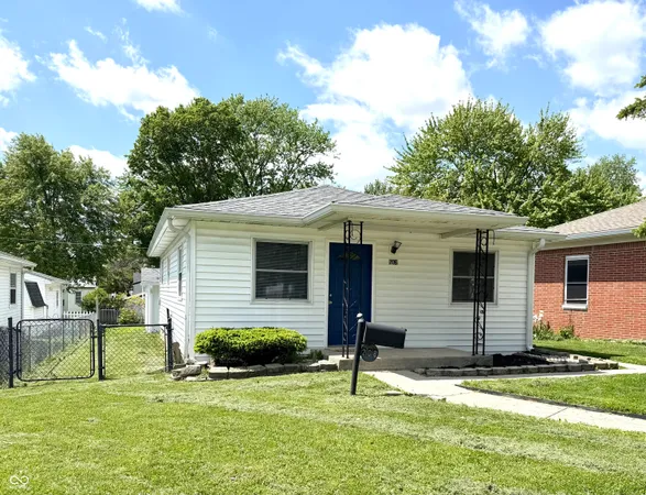 $194,900 | 208 North 5th Avenue, Beech Grove, IN 46107