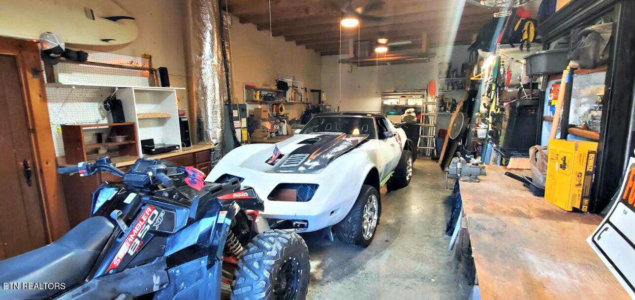358 Hebron Church Road Jefferson City, TN 37760 - Photo 34 of 51 38- workshop garage