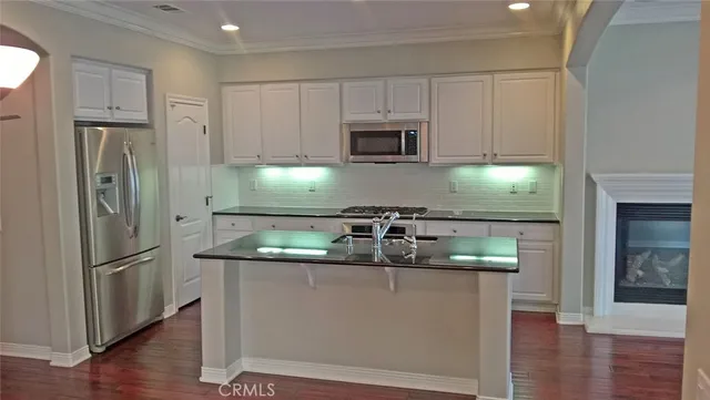 $5,000 | 80 Spanish Lace, Irvine, CA 92620