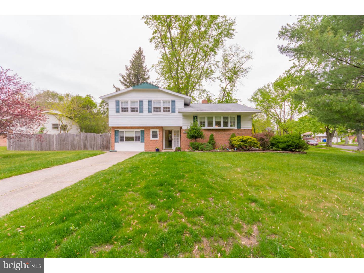 417 Bruce Road Cherry Hill, NJ 08034 - Photo 3 of 25