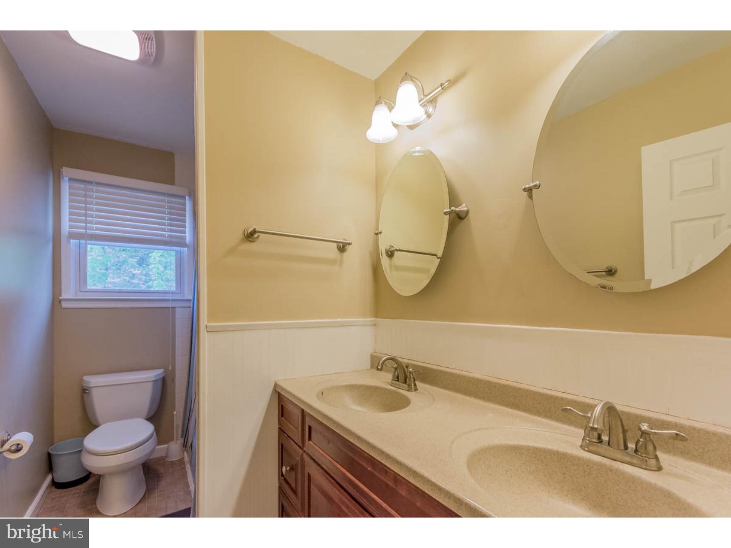 417 Bruce Road Cherry Hill, NJ 08034 - Photo 10 of 25
