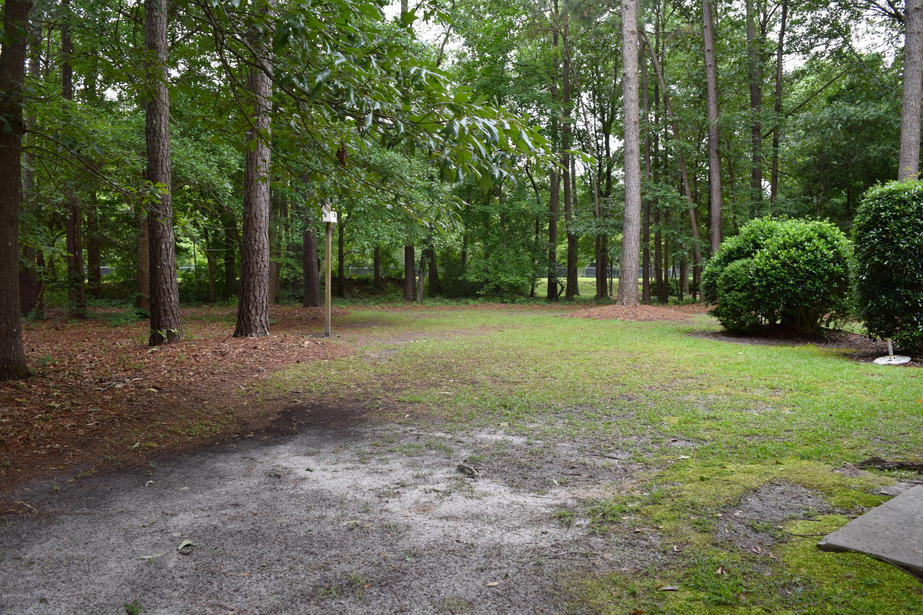 560 Deer Run Road New Bern, NC 28562 - Photo 18 of 19 Tons of Room to Enjoy the Outdoors