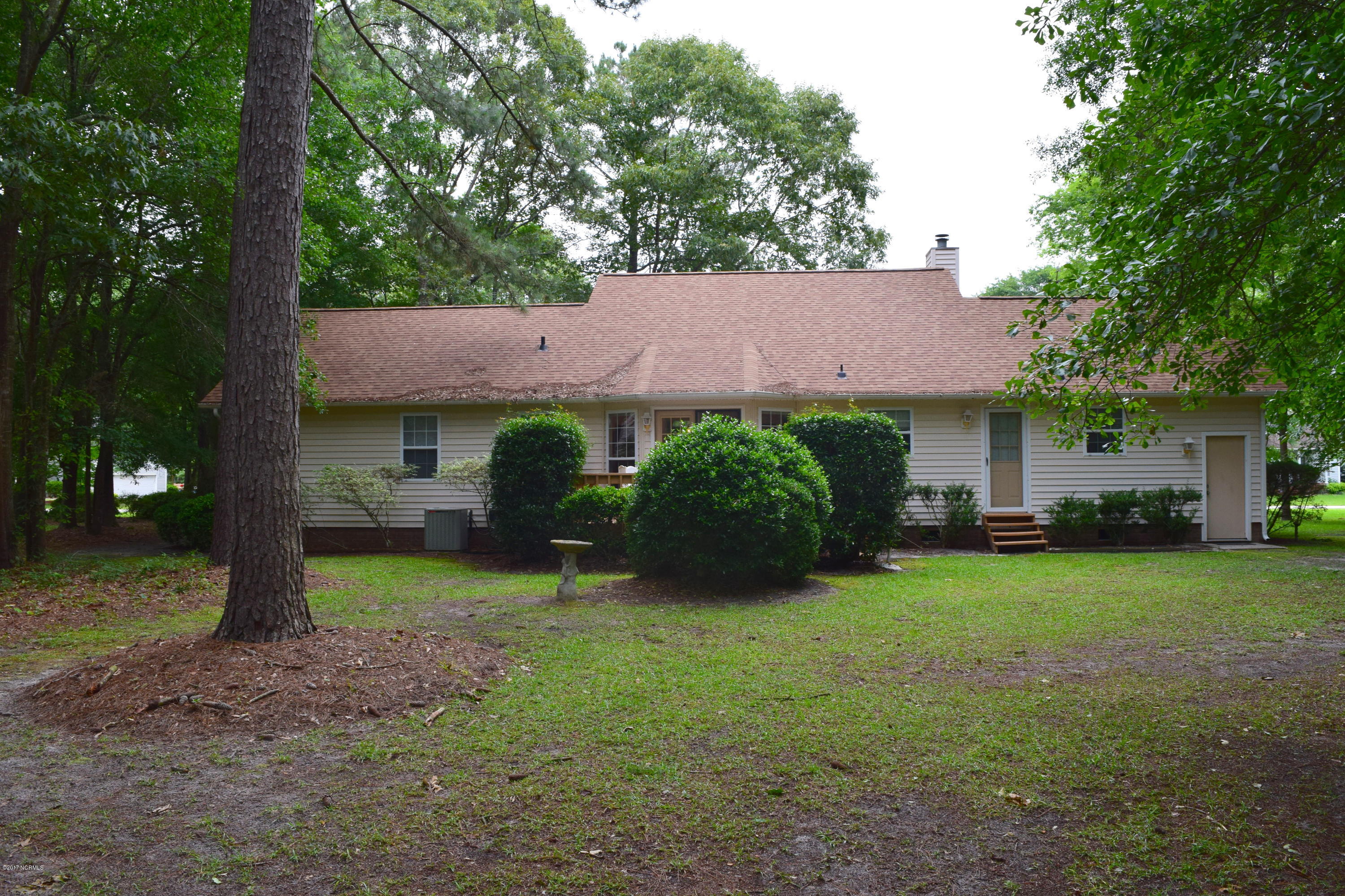 560 Deer Run Road New Bern, NC 28562 - Photo 19 of 19 Back View of Home