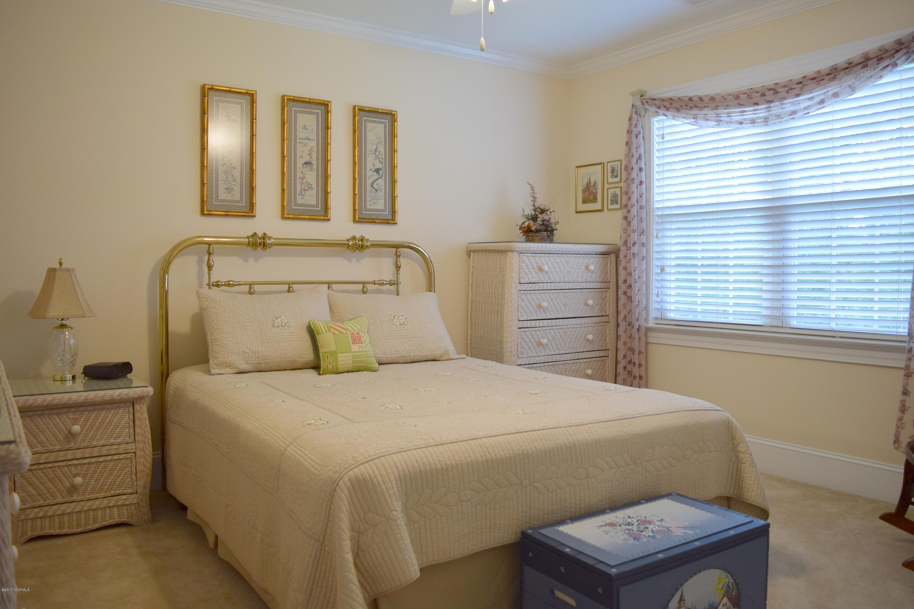 560 Deer Run Road New Bern, NC 28562 - Photo 6 of 19 Master Bedroom