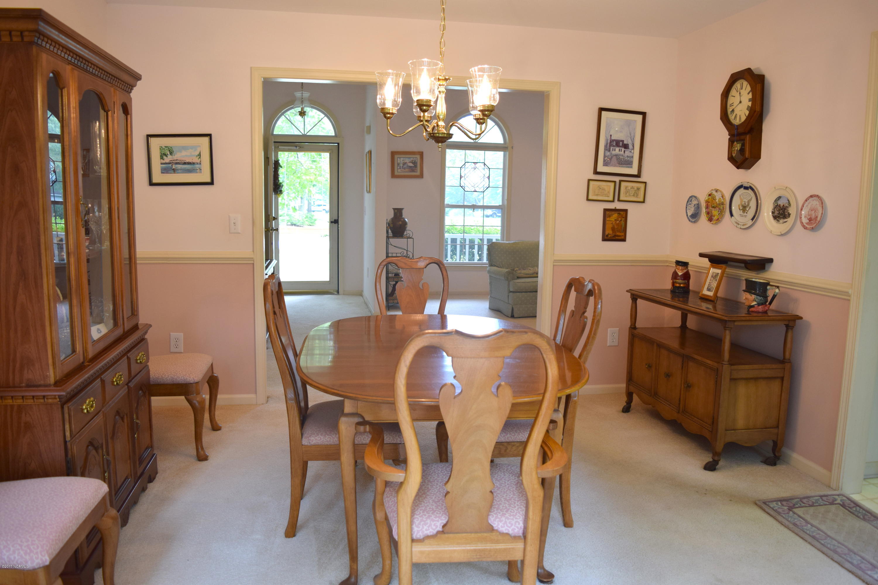 560 Deer Run Road New Bern, NC 28562 - Photo 10 of 19 Formal Dining Room