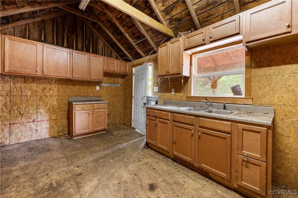 $200,000 | 385 Horsley Lane, Gladstone, VA 24553