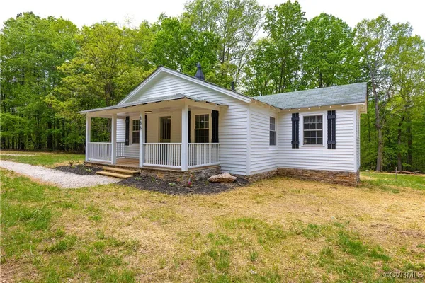$200,000 | 385 Horsley Lane, Gladstone, VA 24553