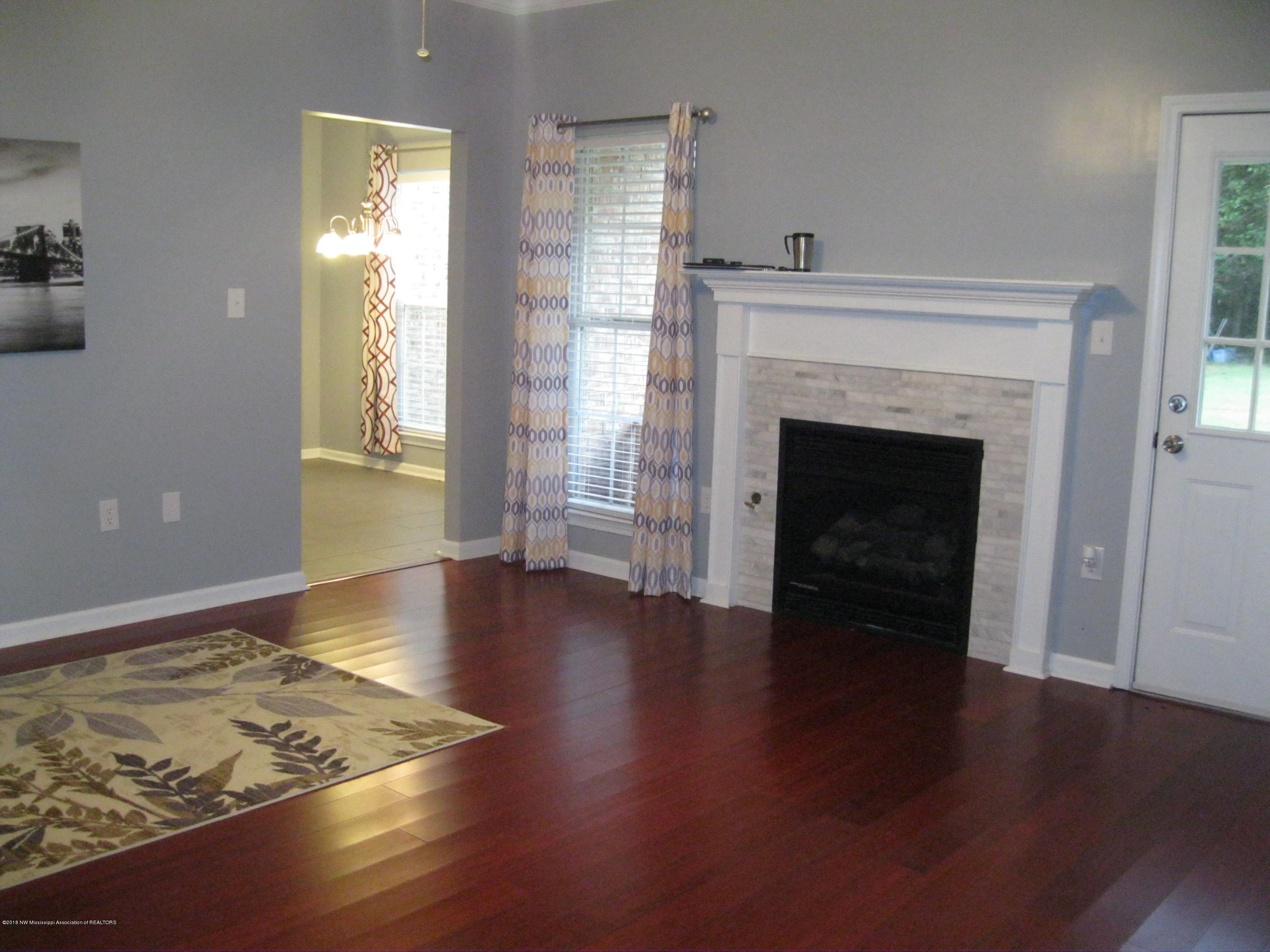 2042 Bubba Taylor Road Byhalia, MS 38611 - Photo 6 of 21 Great room