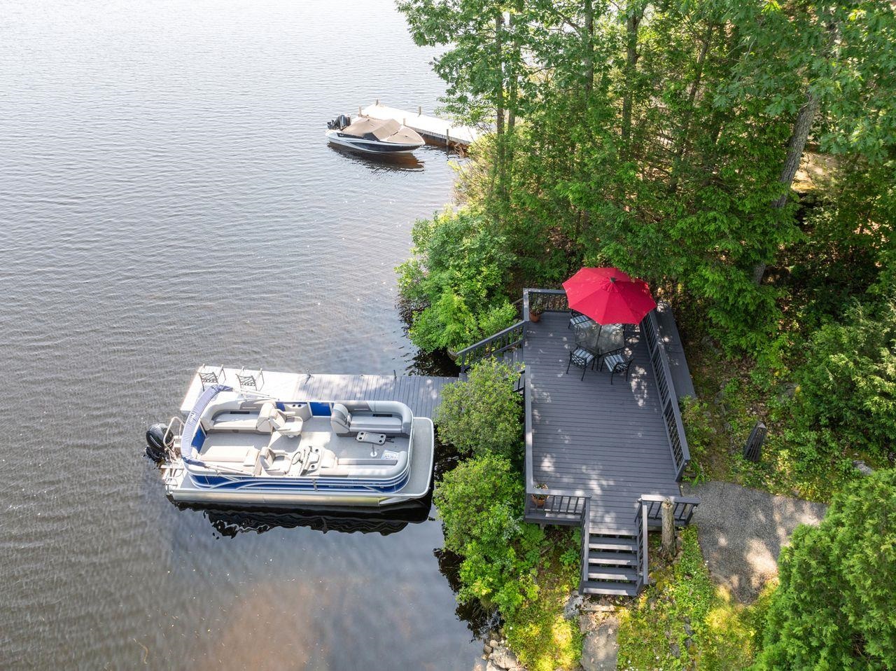 32 Beach Head Road Nottingham, NH 03290 - Photo 1 of 50