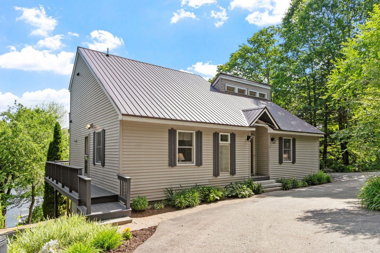 32 Beach Head Road Nottingham, NH 03290 - Photo 3 of 50
