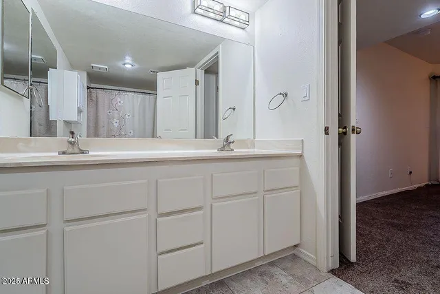 $1,600 | 12212 North Paradise Village Parkway West, Unit 316, Phoenix, AZ 85032