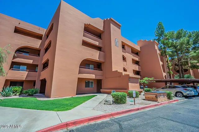 $1,600 | 12212 North Paradise Village Parkway West, Unit 316, Phoenix, AZ 85032
