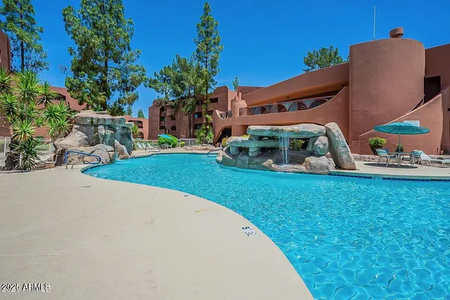 $1,600 | 12212 North Paradise Village Parkway West, Unit 316, Phoenix, AZ 85032