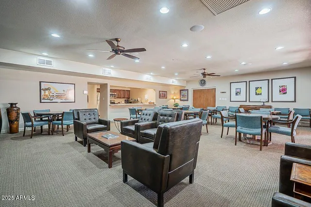 $1,600 | 12212 North Paradise Village Parkway West, Unit 316, Phoenix, AZ 85032