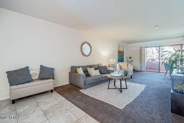 $1,600 | 12212 North Paradise Village Parkway West, Unit 316, Phoenix, AZ 85032