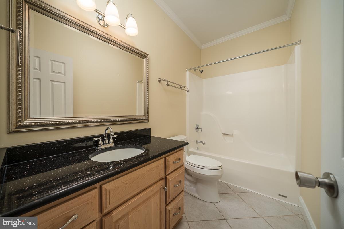 246 Middle Spring Road Shippensburg, PA 17257 - Photo 20 of 30 1st floor full bath