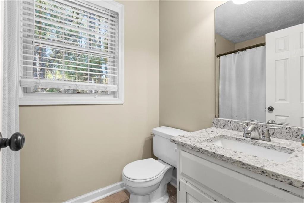 346 Pickett's Crossing Acworth, GA 30101 - Photo 18 of 43