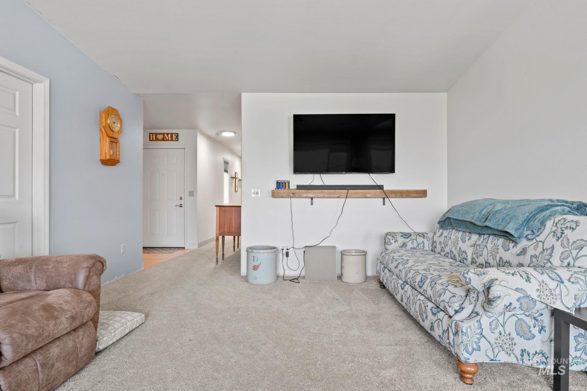 1443 29th Street Lewiston, ID 83501 - Photo 14 of 26 Living area with carpet floors