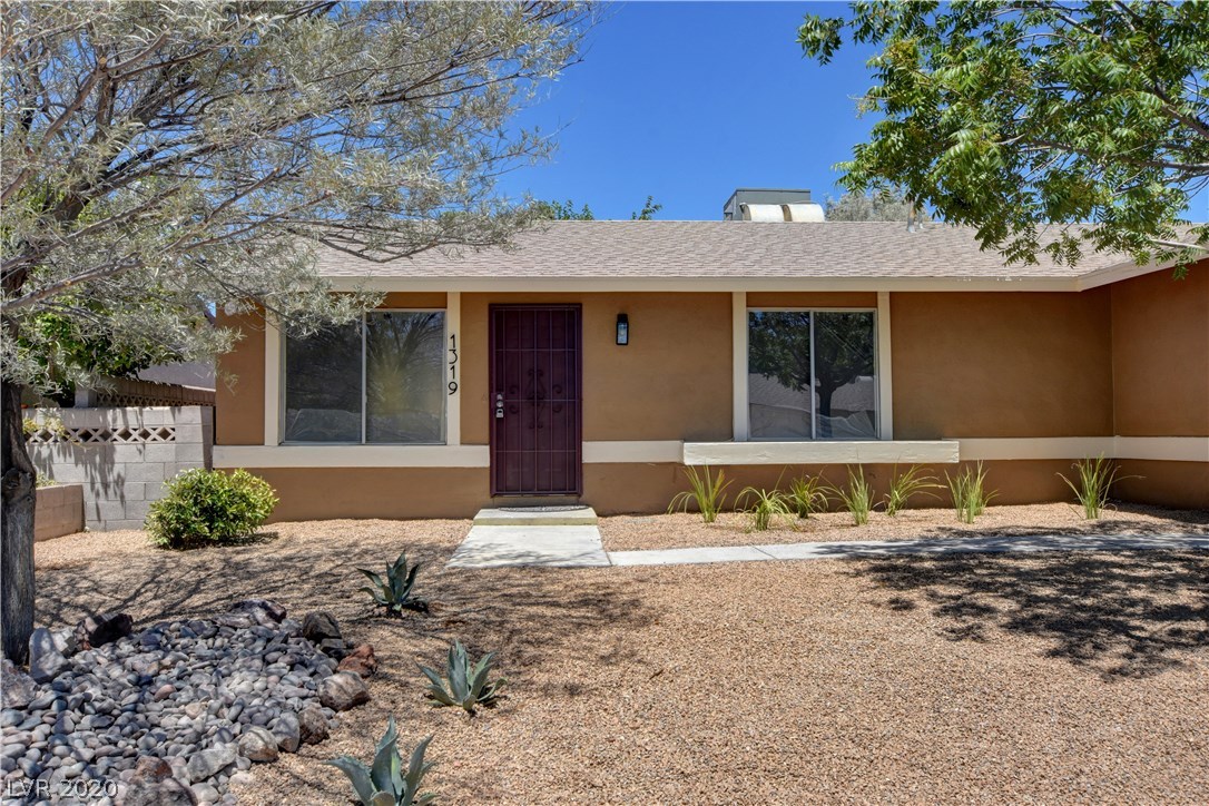 1319 Appaloosa Road Boulder City, NV 89005 - Photo 5 of 40 Gallery Image 5