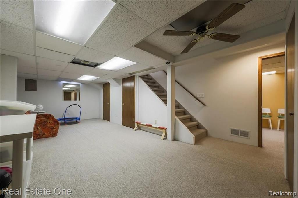 45866 Cider Mill Road Novi, MI 48374 - Photo 33 of 44