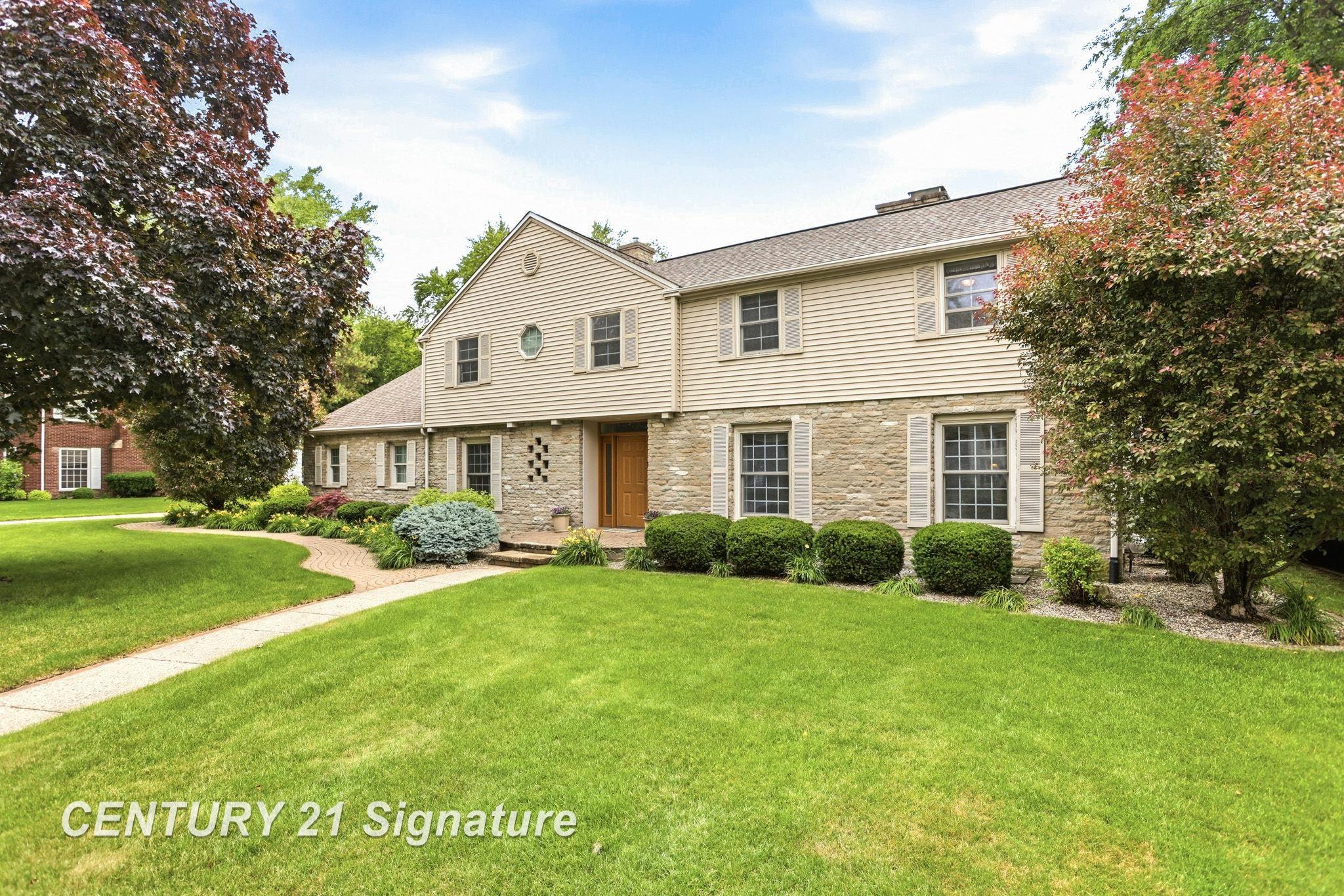 14 Edgewood Road Saginaw, MI 48638 - Photo 2 of 79
