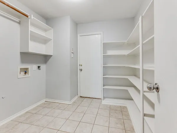 $2,300 | 1305 Greenbriar Lane, McKinney, TX 75069