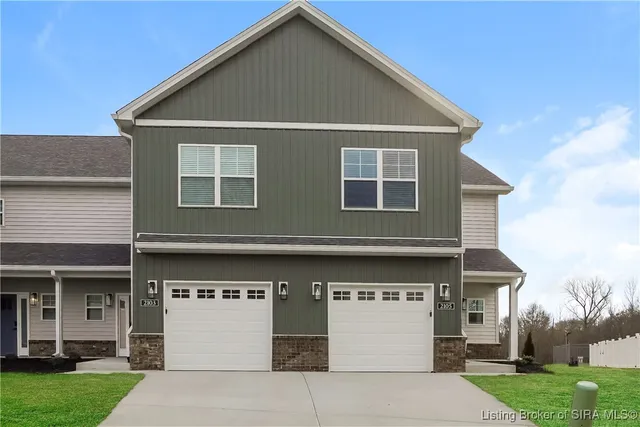 $2,015 | 2105 Steamboat Way, Jeffersonville, IN 47130