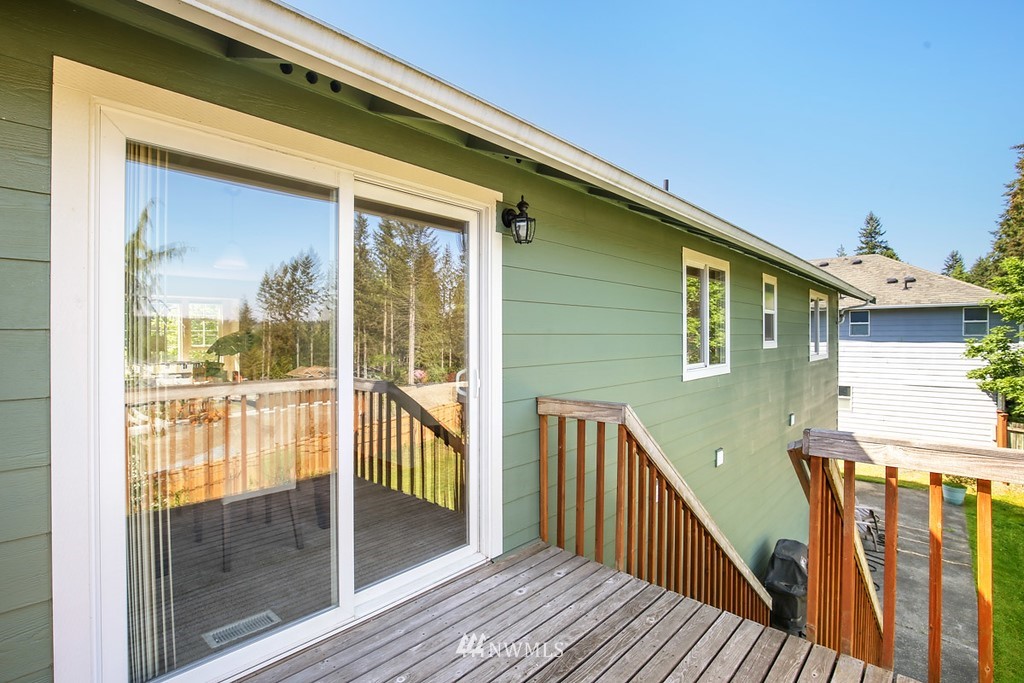 19719 10th Drive Southeast Bothell, WA 98012 - Photo 15 of 17