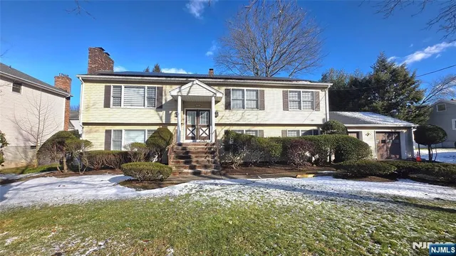 $1,100,000 | 101 Glen Avenue, Paramus, NJ 07652