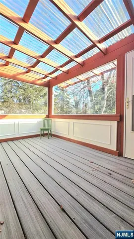 $1,100,000 | 101 Glen Avenue, Paramus, NJ 07652